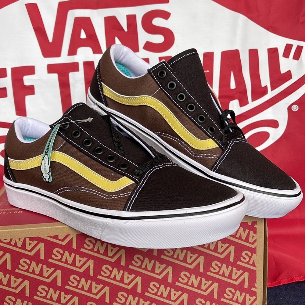 Vans Comfycush Old
(Tri-Tone)Bikrandrmermgld
VNOA5DYC8U8
WMNS sneakers - Picture 7 of 16